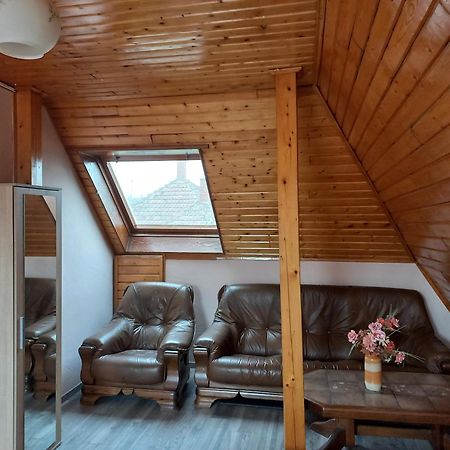 Julia Vendeghaz Apartment Sárospatak Екстериор снимка