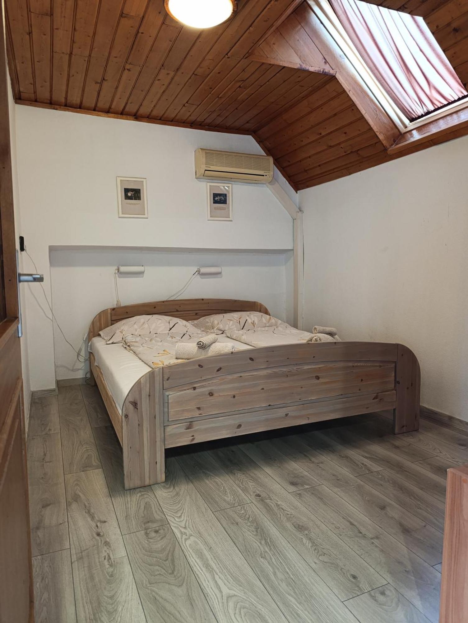 Julia Vendeghaz Apartment Sárospatak Екстериор снимка